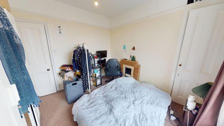 2 bedroom flat to rent - Photo 2