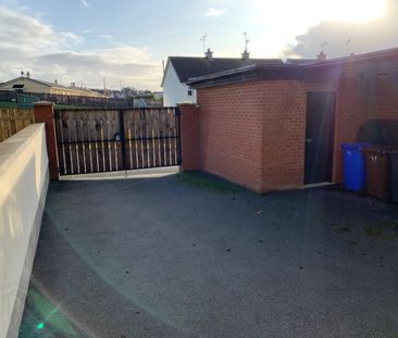 42 Killymoon Street, BT80 8JZ, Cookstown - Photo 3