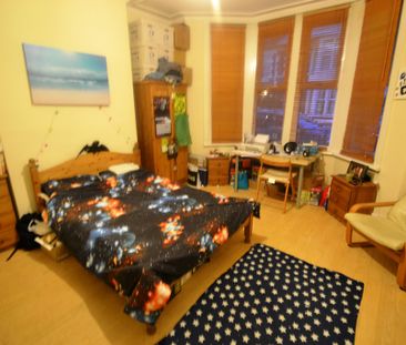 Laytonia Avenue, Heath - Photo 3