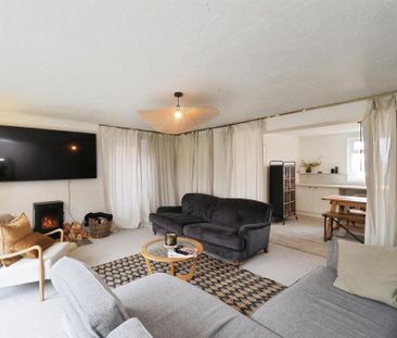 Barrow Lane - Photo 2