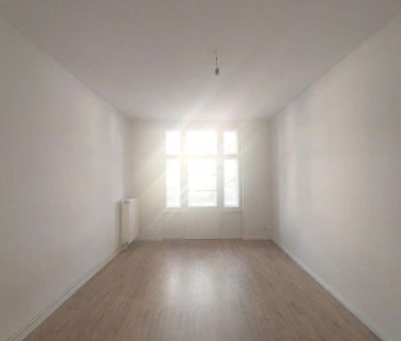 2-Zimmer-Altbau mit Balkon wartet auf neue Mieter! - Photo 3