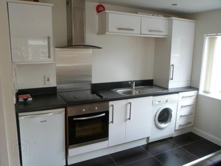 Apt 3, 53 University Street, Belfast, BT7 1FY - Photo 2