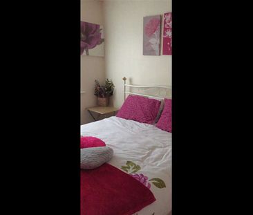 2 Bed Flat, Newcroft Drive, M9 - Photo 3