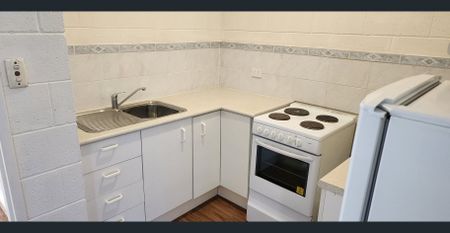 Perfect for a single or a couple - Photo 4