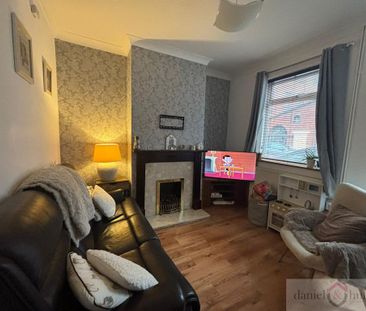 3 bedroom townhouse to rent - Photo 2