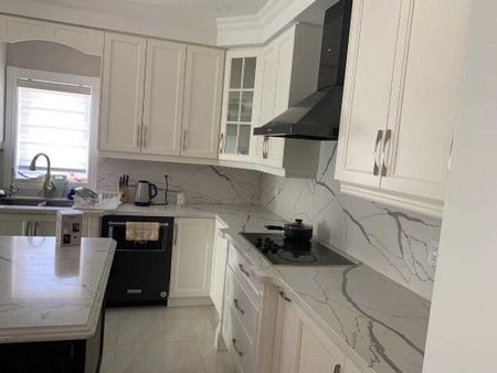 For Lease - 595 Highglen Avenue, Markham, Ontario - Photo 5