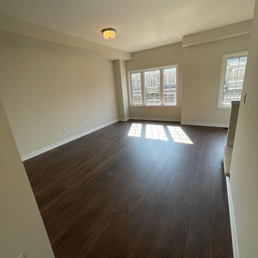 For Lease - 620 Colborne Street Unit# 49, Brantford, Ontario - Photo 1