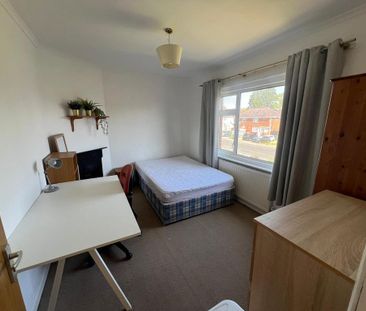 3 bedroom property to rent - Photo 3