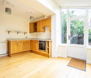 2 bedroom terraced house to rent - Photo 3