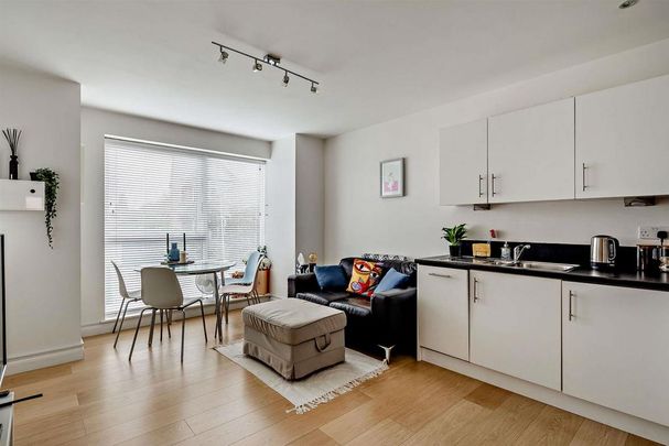 1 bedroom apartment to rent - Photo 1