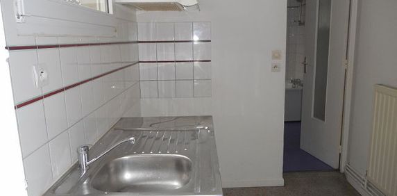 Appartement RUE CHAVAILLAUD - Photo 2