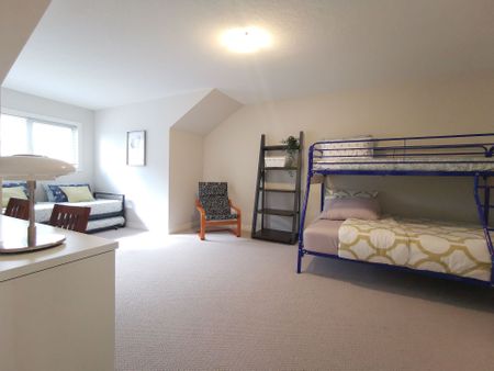 For Lease - 4 Spooner Crescent, Collingwood, Ontario - Photo 3