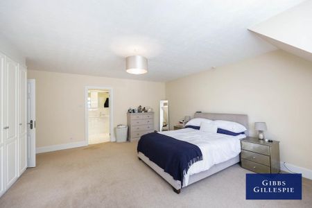 5 bedroom detached house to rent - Photo 3