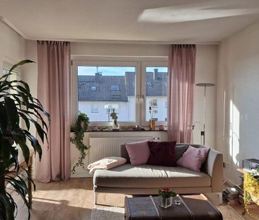 Helle ca. 54qm Wohnung mit Sonnenbalkon & moderner EBK – Top reno - Photo 2