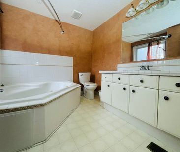 For Lease - 327 Cornridge Place, Waterloo, Ontario - Photo 6