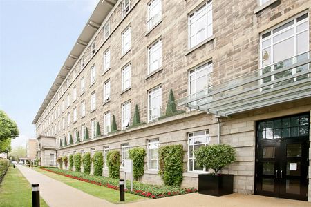Bromyard House, East Acton, W3, London - Photo 3