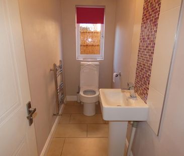 3 bedroom detached house to rent - Photo 6