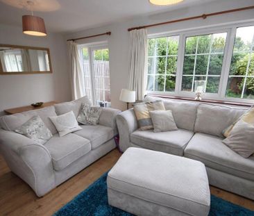 3 bedroom semi-detached house to rent - Photo 2