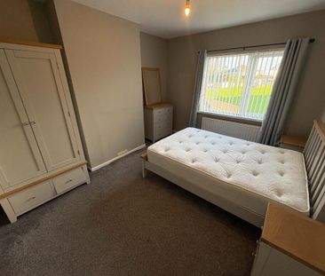 27 Thornleigh Gardens, Bangor, BT20 4NW - Photo 4