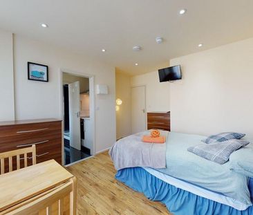 Studio to rent - Photo 5