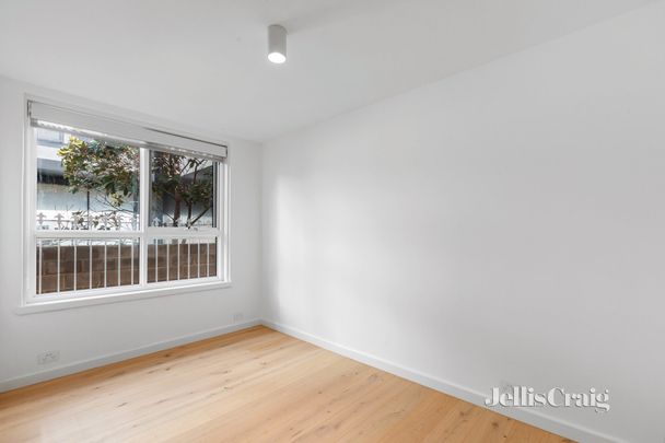 2/11A Darling St, South Yarra - Photo 1