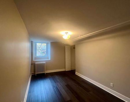 Large 1 Bedroom Apt in Dartmouth! Includes Heat - Photo 4