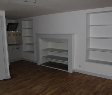 Location Appartement 1 pièce 30m² AURILLAC 15000 - Photo 2