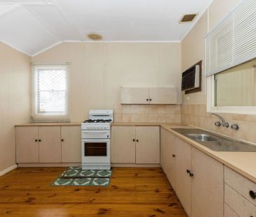 2 Napier Street, Renown Park - Photo 6