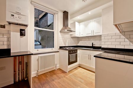 2 Bed Flat, Nassau Street, W1W - Photo 4
