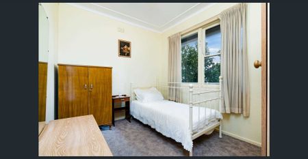 Family Home in a Prime Riverstone Location - Photo 2