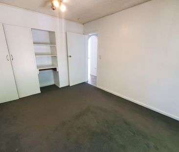 3/13 Surf Parade, Broadbeach - Photo 5