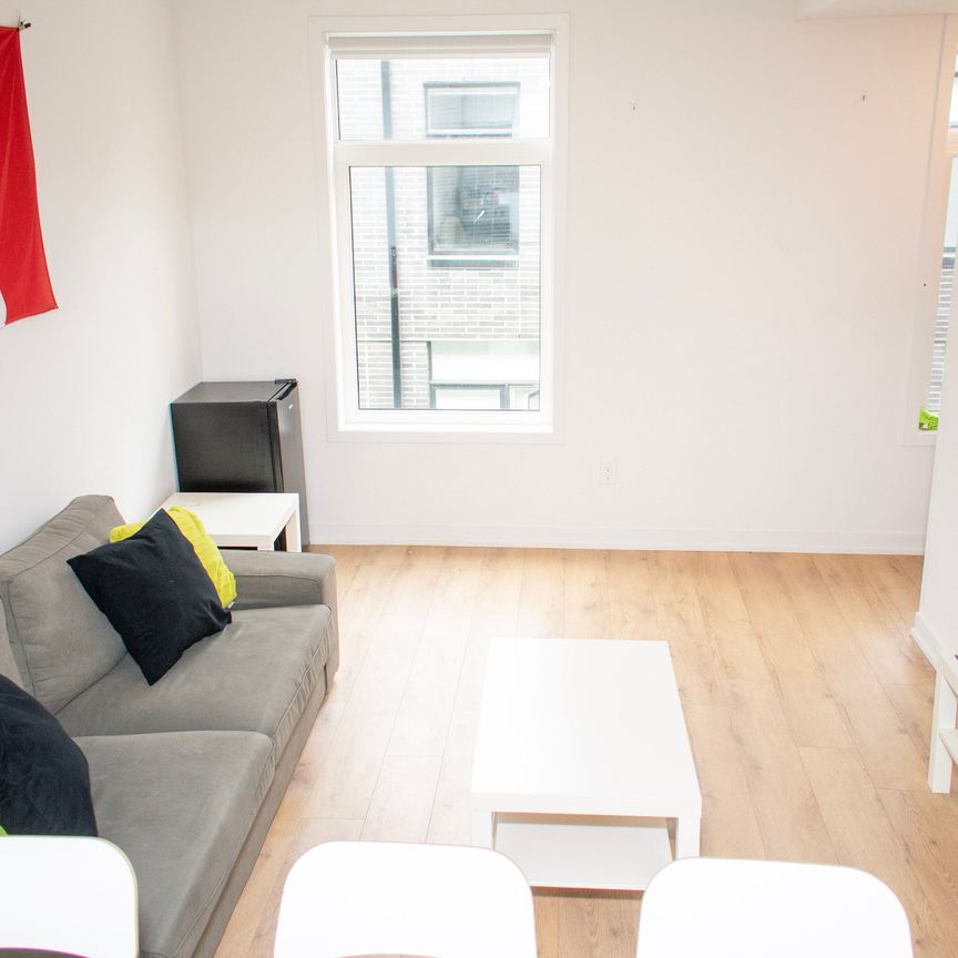 For Lease - 1740 Simcoe Street Unit# 46, Oshawa, Ontario - Photo 1