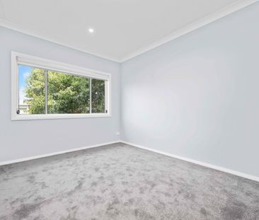 Stylish Top-Floor Apartment (Affordable Housing) - Photo 3