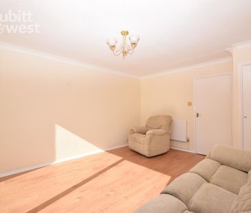 2 bedroom terraced house to rent - Photo 3