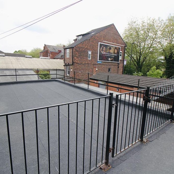 2 bedroom flat to rent - Photo 1