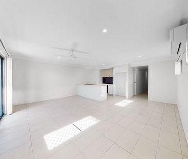 SPACIOUS 3 Bed Townhouse CONVENIENT Location - Photo 1