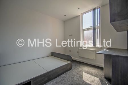 1 Bedroom Flat for rent in Raincliffe Street - Photo 2