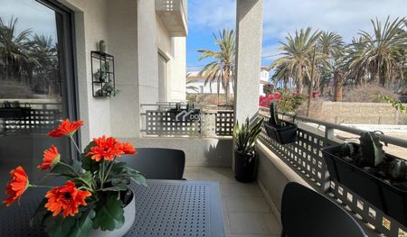 Apartamento · Alquiler a largo plazo · - Photo 3