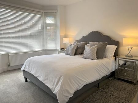 2 Bedroom Bungalow - Photo 4