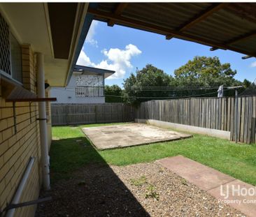 WALKING DISTANCE TO ALL LOCAL AMENITIES - Photo 4