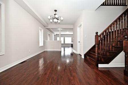 For Lease - 110 Southdown Avenue, Vaughan, Ontario - Photo 5