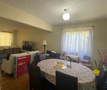 PRICE DROPPED! 3 BDRMS 1 BATH BUNGALOW MAINFLOOR IN GLENDALE - Photo 2