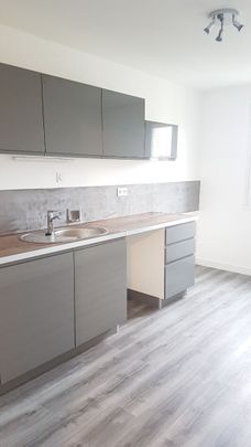 A LOUER Appartement F2 50000 Saint-Lô 1 chambre 46.77 m² - Photo 1