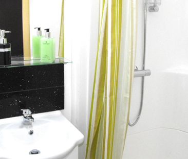 6 bedroom flat to rent - Photo 3