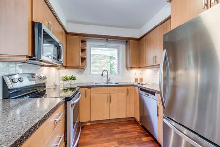 For Lease - 130 All Saints Crescent, Oakville, Ontario - Photo 3