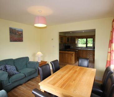 The White Bungalow, Farran - Photo 2