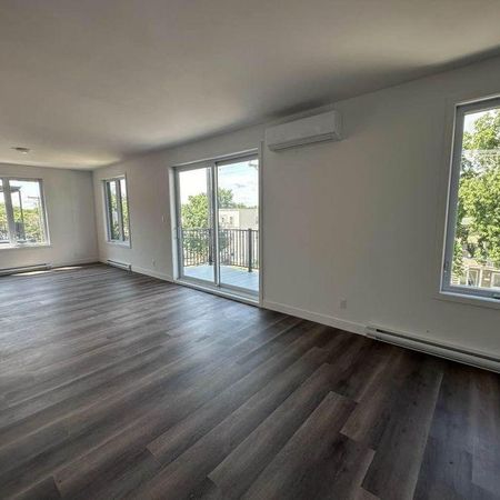 Studio 3 1/2 4 1/2 5 1/2 construction neuve Unit Disponibile Immediatement et pour 1 Juillet 2026 - Photo 3