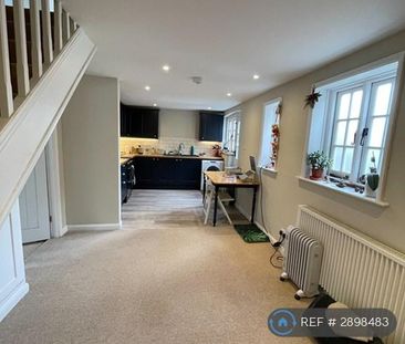 2 bedroom semi-detached house to rent - Photo 5