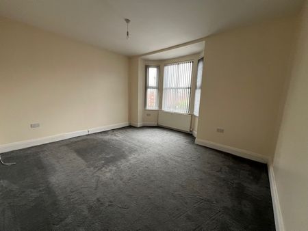 3 Bed End Terrace, Colley Street, M32 - Photo 2