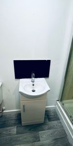 RIPLEY, DERBYSHIRE - Photo 4